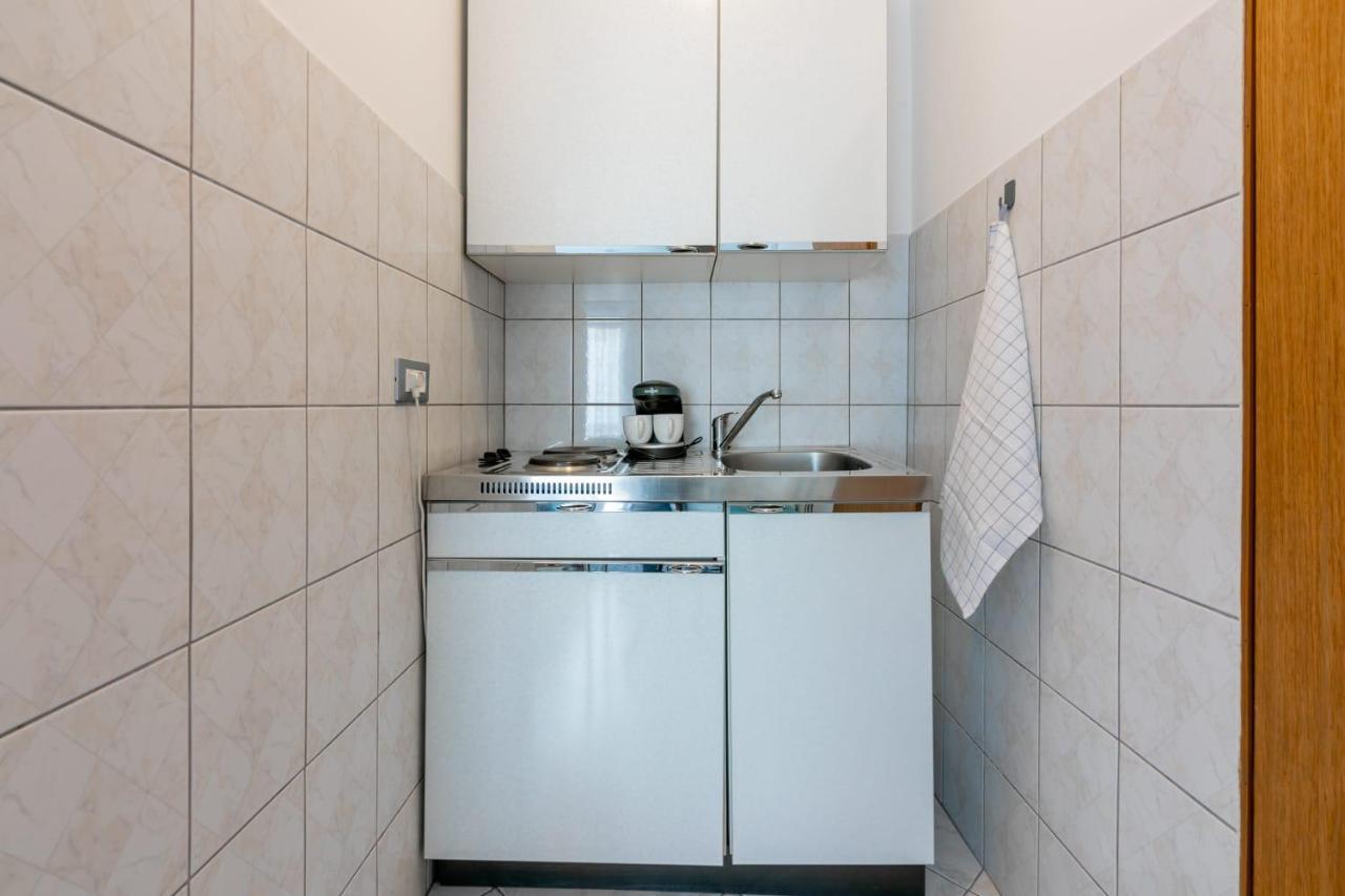 Apartmani Tena Selce Eksteriør billede